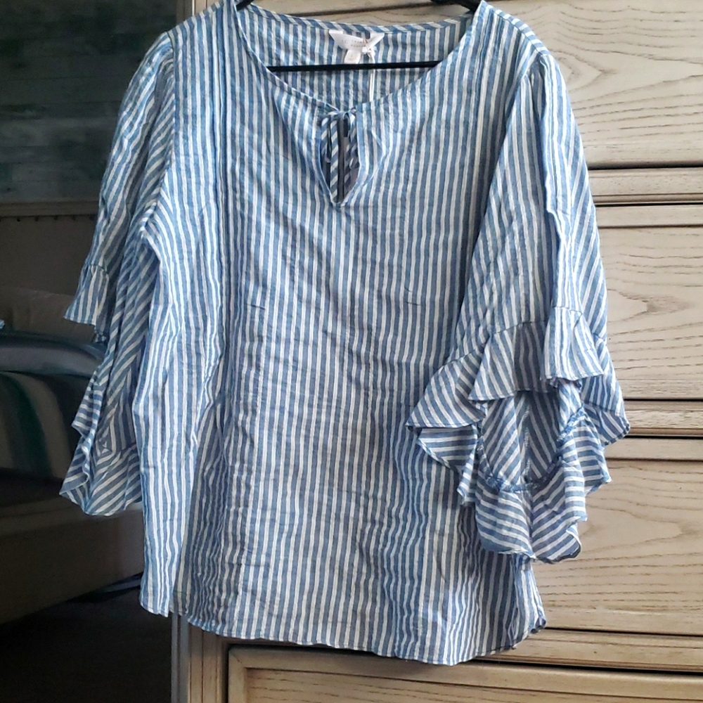 Lauren Conrad Large white and blue blouse